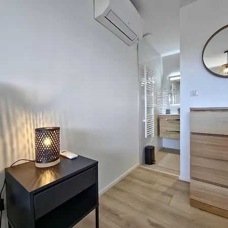 Le Duplex Charme Des Amandiers - Air Conditioning - Sea View 아파트 *