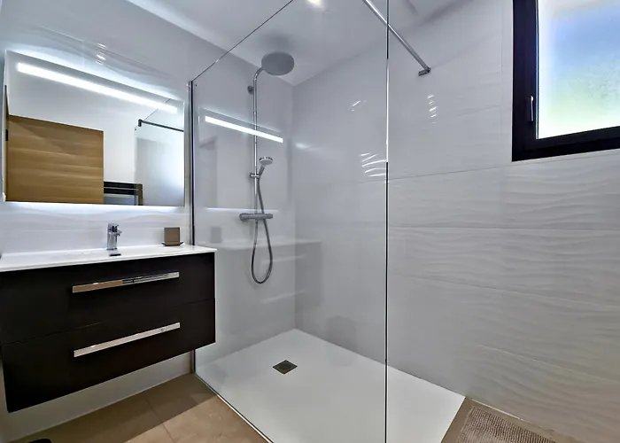 Le Duplex Charme Des Amandiers - Air Conditioning - Sea View 아파트 르 라방두